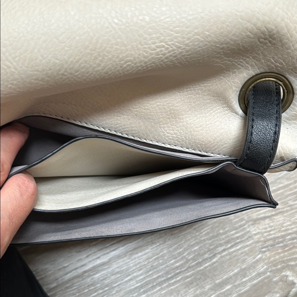 Carlos Santana Women’s Black and Beige Crossbody Bag Minimalist Look - Picture 4 of 6